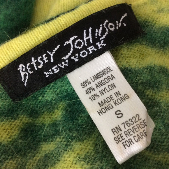 ❌SOLD❌Betsey Johnson Angora Lambswool Zebra Cardi - Picture 5 of 6